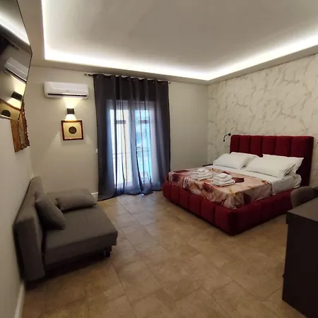 La Pietra 1911 Pensión 3*