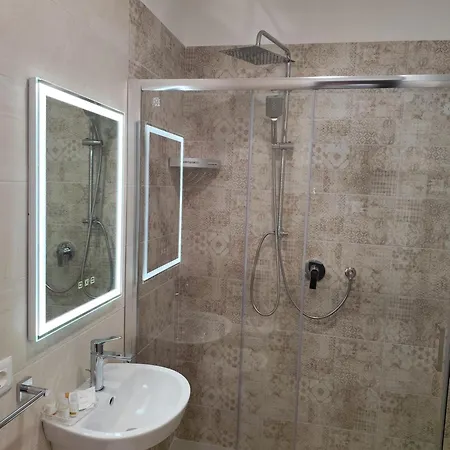 Pensión La Pietra 1911 3*